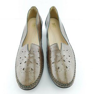 SAS SONYO Taupe Patent Leather Heeled Slip-on Loafer Style Pumps 10
